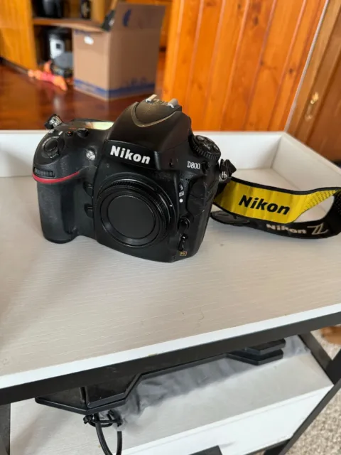Nikon D800 camera body with **THREE** CF memory cards and card reader
