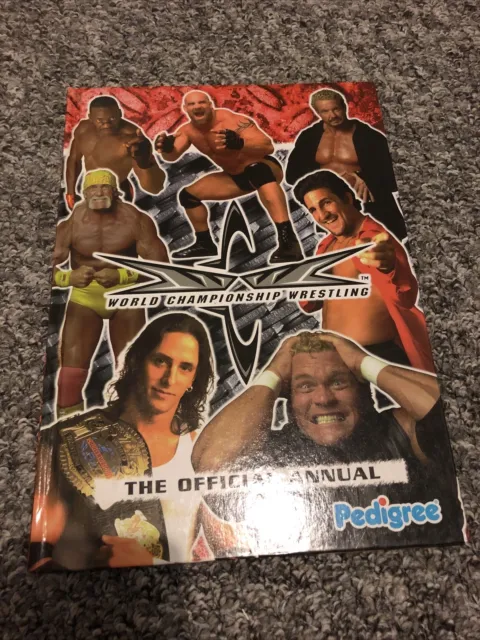 World Championship Wrestling (WCW) Official Annual 2000 - *RARE* *SLIGHT DAMAGE*