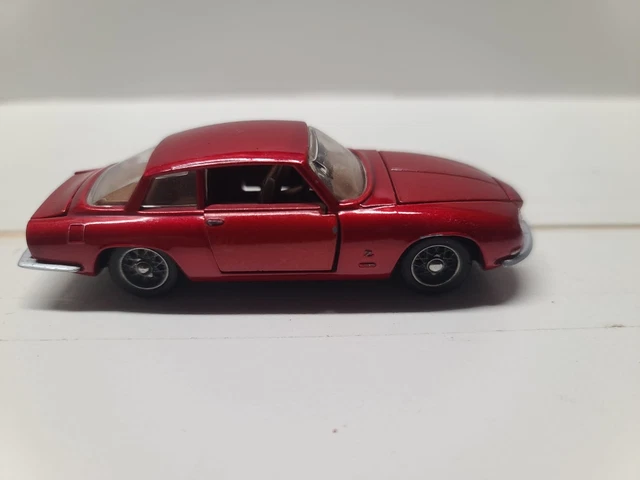 Mebetoys – Alfa Romeo 2600 Berline – 1/43 – Jaune Métallisé – En Boîte