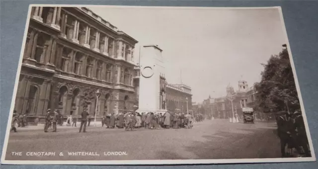 London The Cenotaph & Whitehall Postcard c 1920's  Unused      150