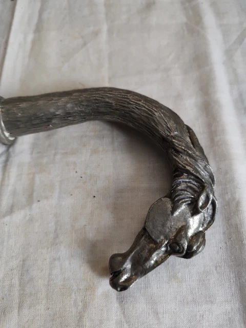 Canne Gentleman Pommeau Tête De Cheval : Le Style Gothique Pour Se Promener !