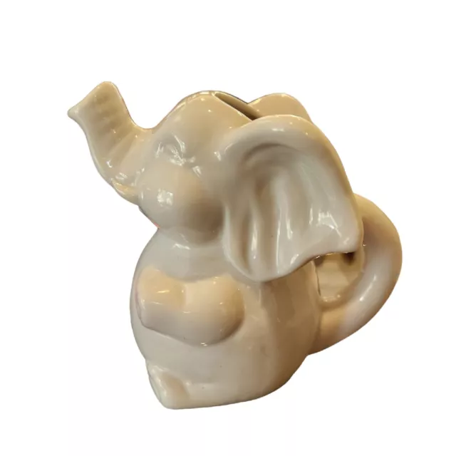 White Dish HIC Japan Elephant Creamer