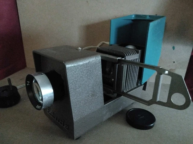 Projecteur De Diapos Ancien Années 50 – Aldis 300 Portable (France, Breveté SGDG)