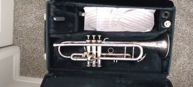 KING SILVER FLAIR TRUMPET - Start price is below eBays suggested $541 start 