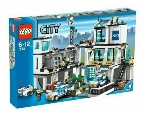 LEGO City 7744 Stazione Di Polizia Completo con Scatola e Istruzioni
