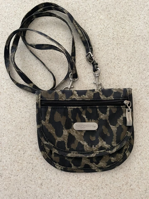 EUC Baggallini Green Black Camo Mini Crossbody/Belt Bag CLEAN Adj Strap