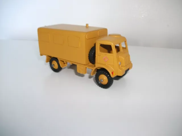 Dinky Code 3 Sand Army Radio Command Workshop Truck Toy Model