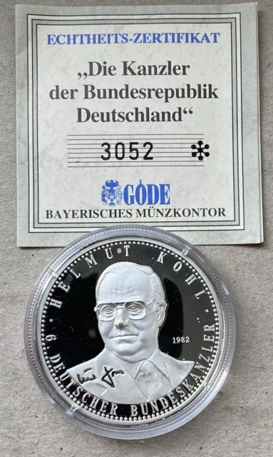 Sammlerstück Medaille  „KANZLER DER BRD“, Dr. Helmut Kohl,  PP, Silber