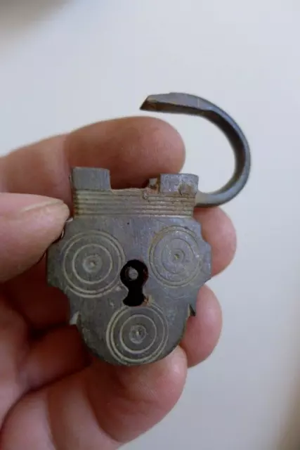 Antique Small Padlock No Key, Rust, Very Unique, Collector, 19-13