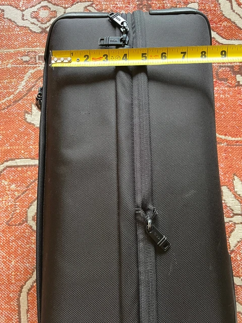 Tumi Alpha 2 International Expandable 4 Wheeled Carry-On Black Spinner $795 12