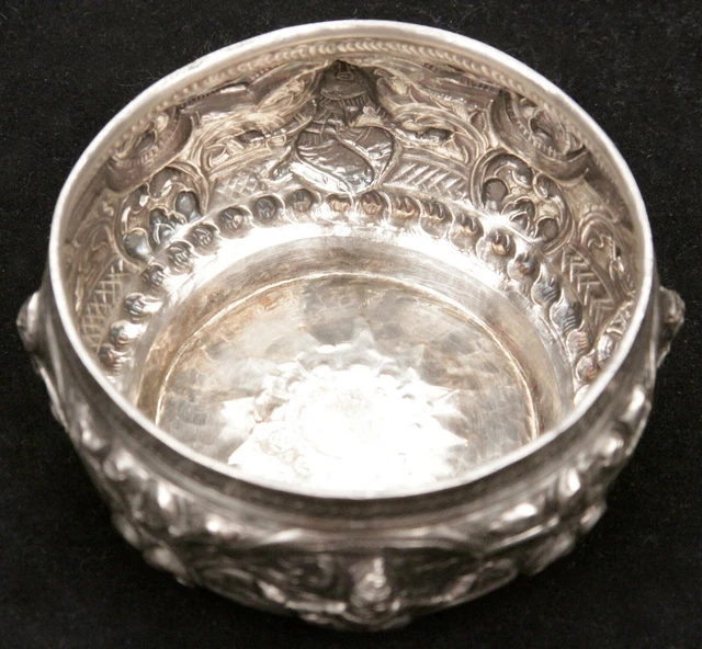 Antique Vintage Burmese Thai Repousse 650 Silver Thabeik Bowl Water Offering Old 8