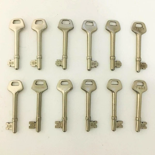 Yale Key Blanks In Collectible Locks & Keys For Sale - Foto 4
