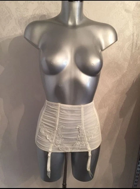 Porte-jarretelles Lise Charmel Blanc Brodé - Taille Plus 5FR - Occasion Très Bon état