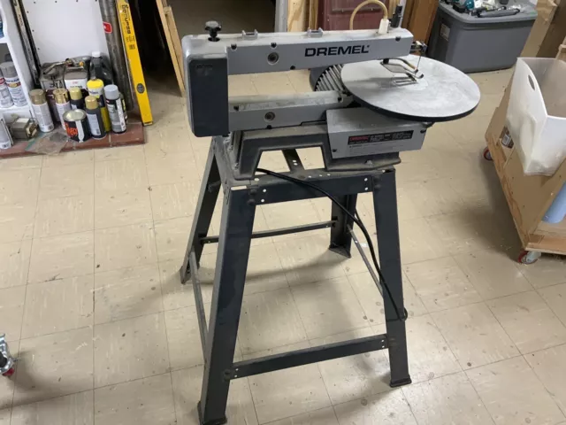 Dremel 1671 Two speed 16in scroll saw w/ blade compartment