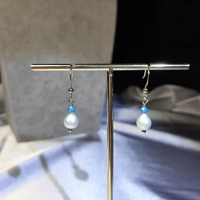 Boucles D'Oreilles Dormeuses - Perles De Culture Et Pierre Apatite - Plaqué Or - Rose-Mimosa - Neuf Avec Étiquettes