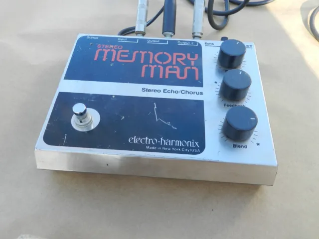 Electro Harmonix Memory Man Solid State Echo / Chorus Vintage Delay!