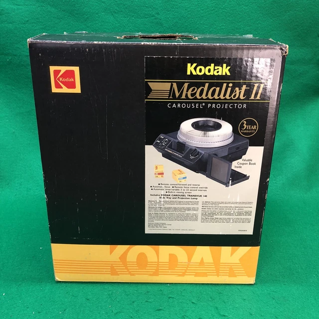 Kodak Medalist II Carousel Projector Plus Extras  Tested