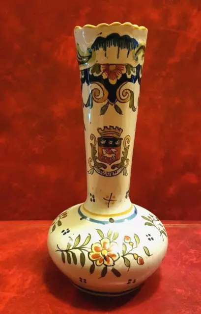 Vase en faïence manufacture Henri Delcour de Boulogne sur Mer