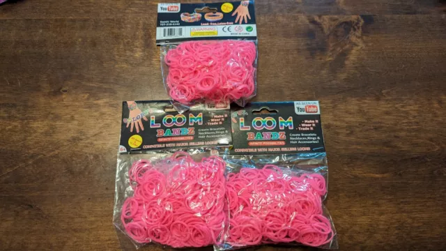 New 3 bags 900 total Pink Loom Bands (Lead Free, Latex Free) +36 S Clips