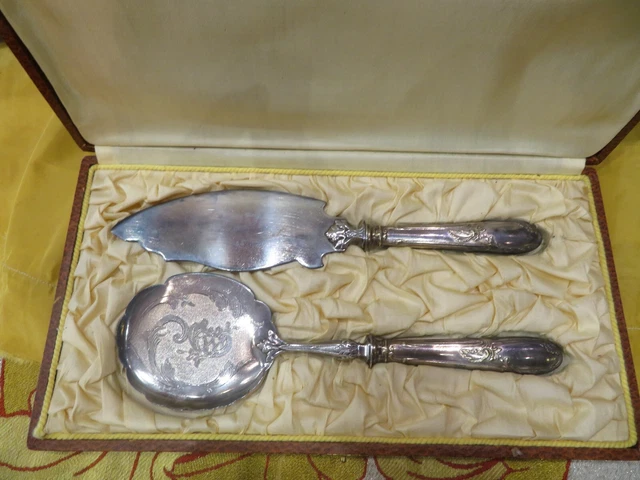 Coffret de service à découper en métal argenté de style vintage