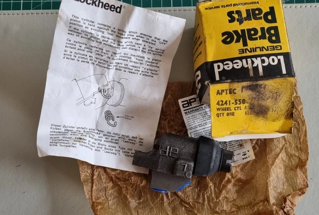 GENUINE NOS LOCKHEED Mk1 Ford Transit / CF Bedford / Front LH Wheel ...