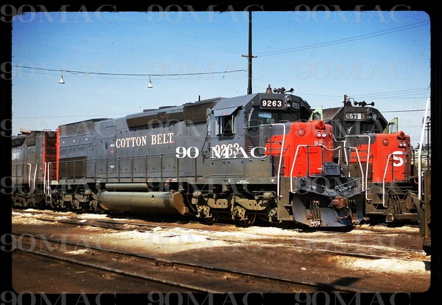 COTTON BELT-SSW EMD SD45T-2 #9263. Taylor Yard (CA). Original Slide 1973.