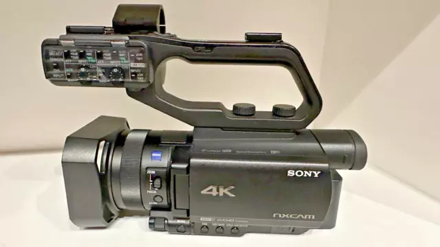 Sony HXR-NX80 Compacto 4k Videocámara Comerciante