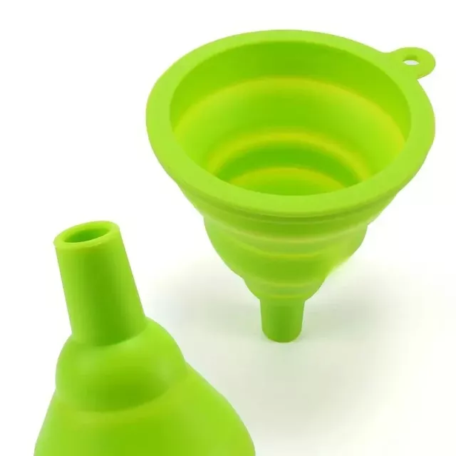 entonnoir pliable en silicone vert 6 cm sur 7 cm 2