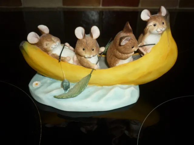 Border Fine Arts Merrie Mice Fruit Fun 'LAND AHOY' A0606 Collectable Figurine