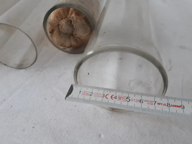 stock vetri scientifici, antiche grandi provette, teche, stumenti da laboratorio 5