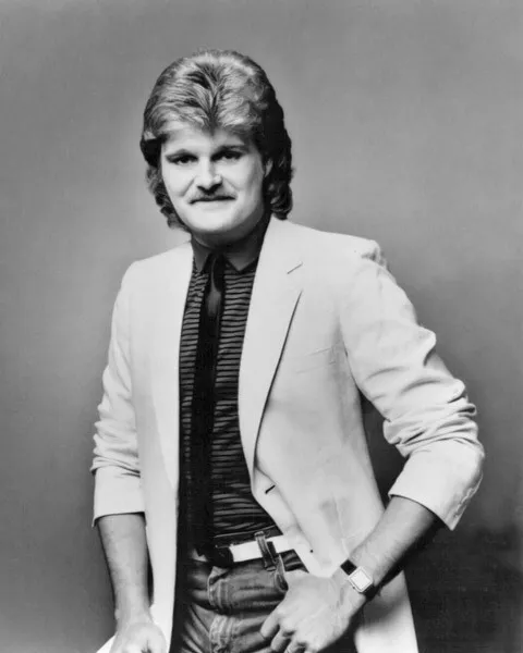 Country Western Singer RICKY SKAGGS Glossy 8x10 Photo Portrait Print