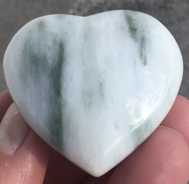 67g Natural Jade quartz crystal hand carved heart polished Reiki Healing