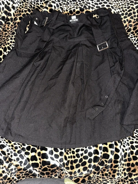 Womens Plus Size 2x Hot Topic Black Suspender Skirt Sliver Buckles Emo Goth