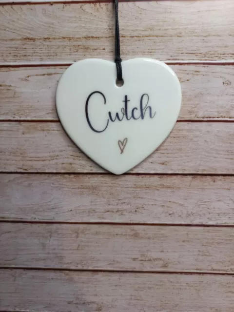 White Ceramic 7cm Heart Cwtch Welsh Gift Cuddle Friends Family Cute Home Hanging