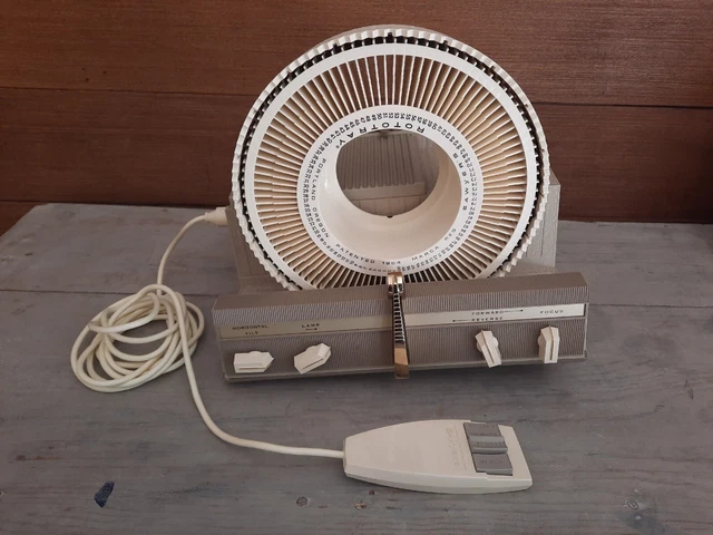 VTG WORKING Sawyer's 500R Slide Projector w/Power Cord and Slide Remote CLEAN