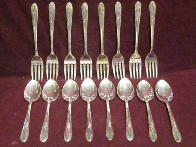 Holmes & Tuttle Silverplate 1940 MEADOW FLOWER 8 Each SALAD FORKS & TEASPOONS