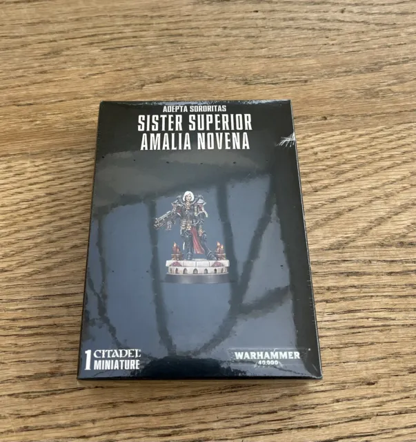 Schwester Superior Amalia Novena - Schwestern der Schlacht (Warhammer 40k)
