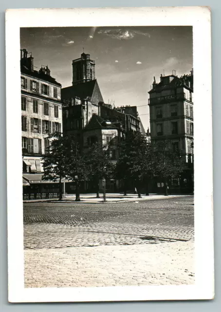 France, Paris, Eglise St. Gervais  Vintage silver print.  Tirage argentique