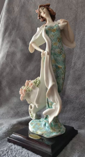 Giuseppe Armani Signed figurine Florence Lady With Wheelbarrow -Retired 1987 3