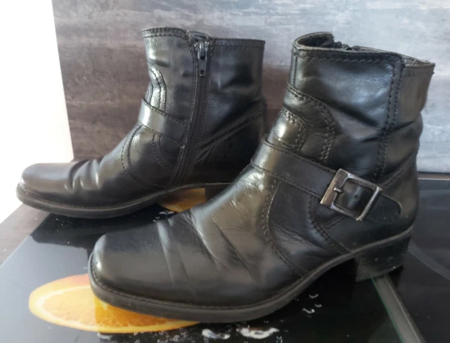 Bottines noires en cuir