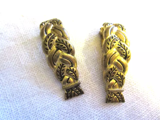 VTG gold tone, antiqued braid & leaves Dress clips. no markings APR24-8