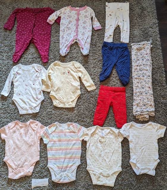 (N. 34) enorme bellissimo pacchetto vestiti bambina 0-3 mesi