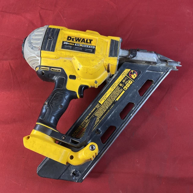 DEWALT (DCN690) 20V Max Cordless PaperTape Framing Nailer Nail Gun