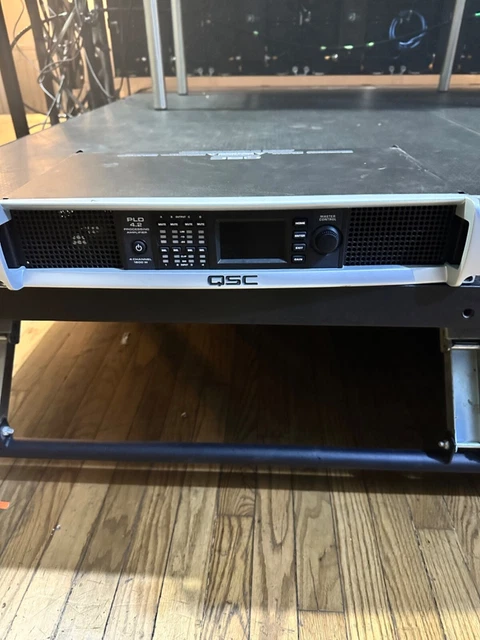 QSC PLD 4.2 - 4 channel 700 watt amplifier - onboard DSP -  Configurable output