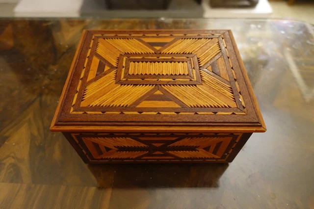 Petit Coffret à Bijoux Ancien En Laiton - Artisanat De Tranchée (Art Populaire) - Occasion Avec Traces D'usage
