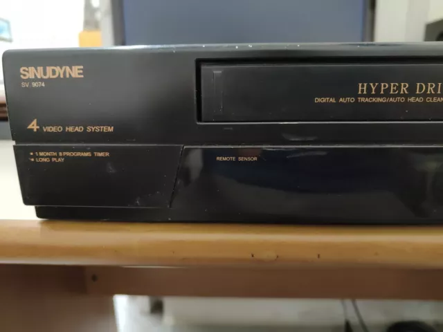 Videoregistratore VHS Synudine SV9074 Da Riparare 3