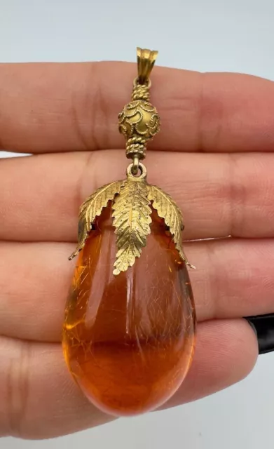 Antique Old Chinese EXPORT 14k Yellow Gold & Natural Honey Amber Dangle Pendant