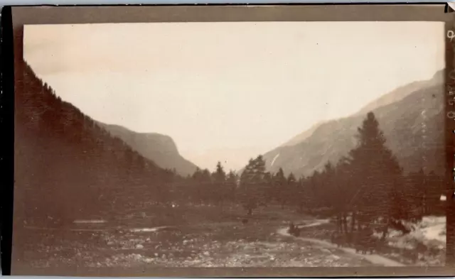 Alpes Suisses, paysage de montagnes Vintage albumen print,  Tirage citrate