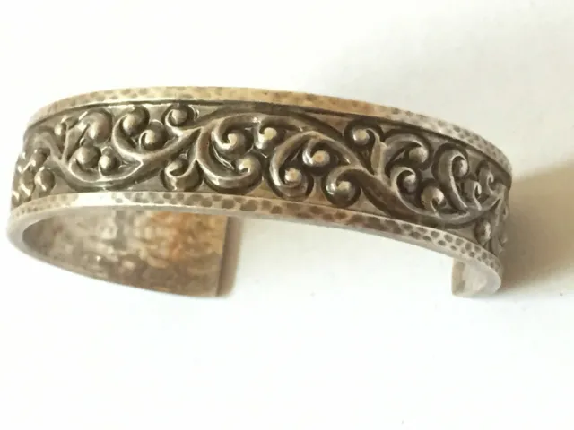 Lois Hill silver bracelet Bangle RepousseSlip-On motives 40 gr 8'' 378$ New 925