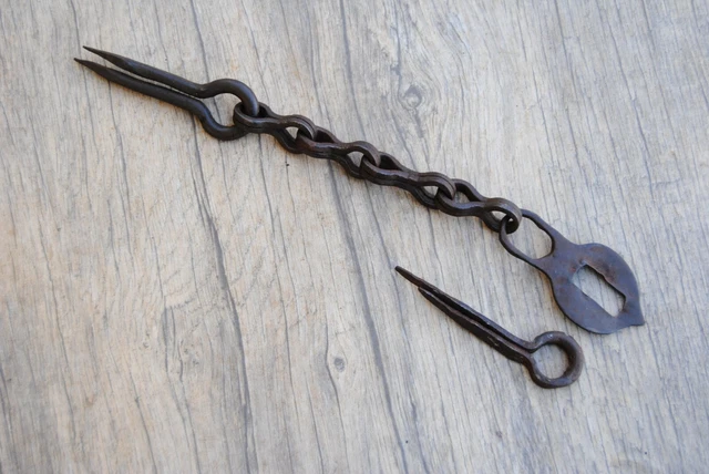 Rare 19c original handforged wrought iron door gate chain latch lock farm decor 3